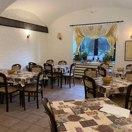 모텔 Restaurant Hana Barbara Gastro Sro