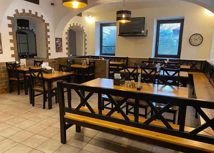 모텔 Restaurant Hana Barbara Gastro Sro Ostretin